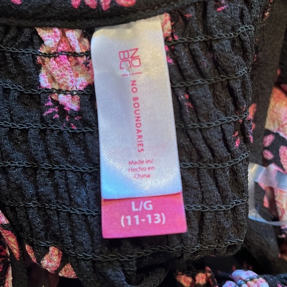 NWOT Ruffle Floral Hi Low Top - Picture 7 of 8